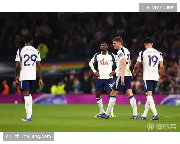 热刺0-1不敌狼队,争夺欧冠资格遭遇挫折